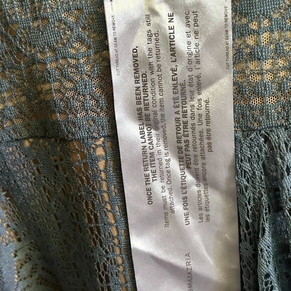 BNWT BCBGMAXAZRIA Aileen Blue Depth Lace Handkerchief Hem (XS) - Picture 3 of 8